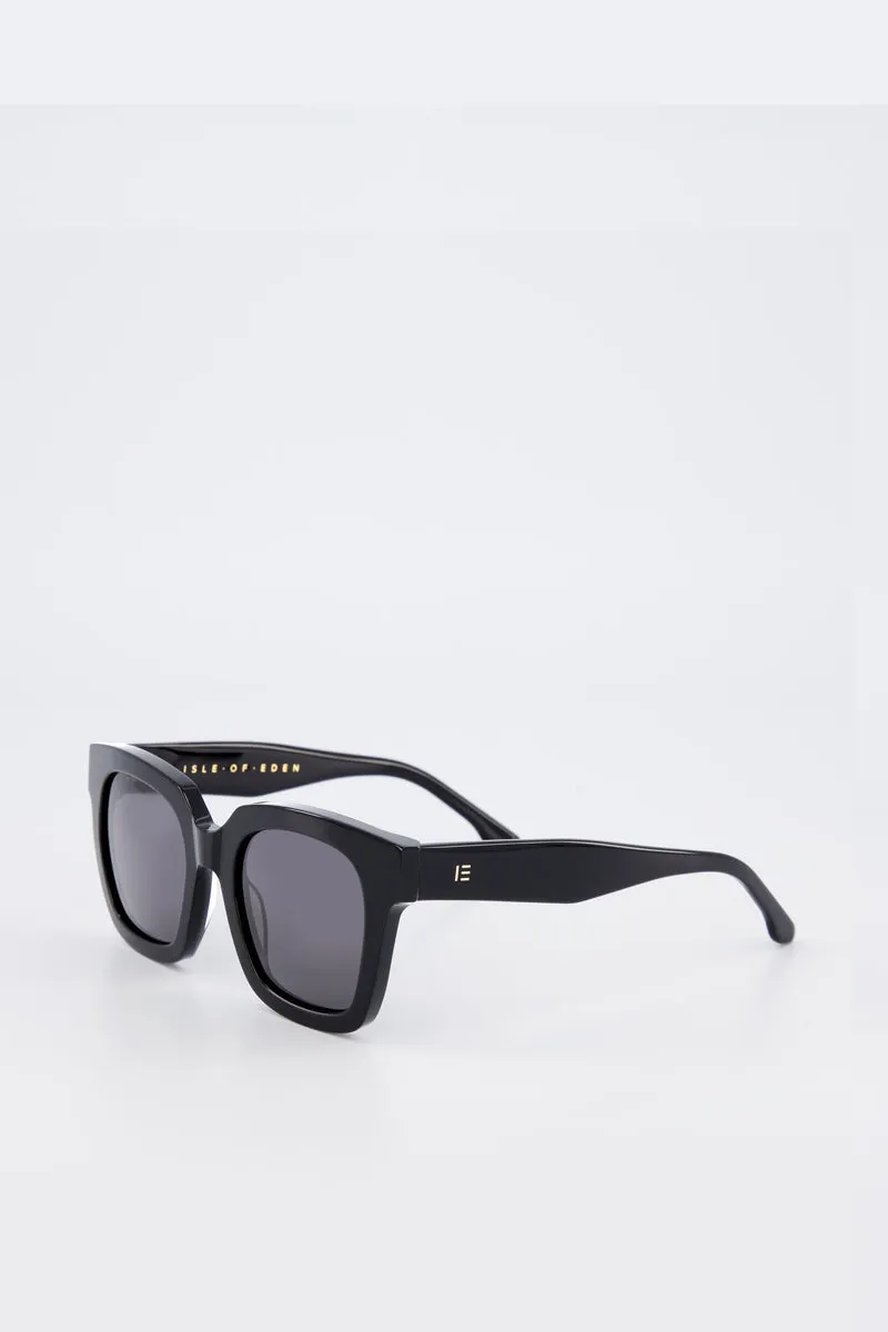 Isle Of Eden - Maleika Sunglasses, Black