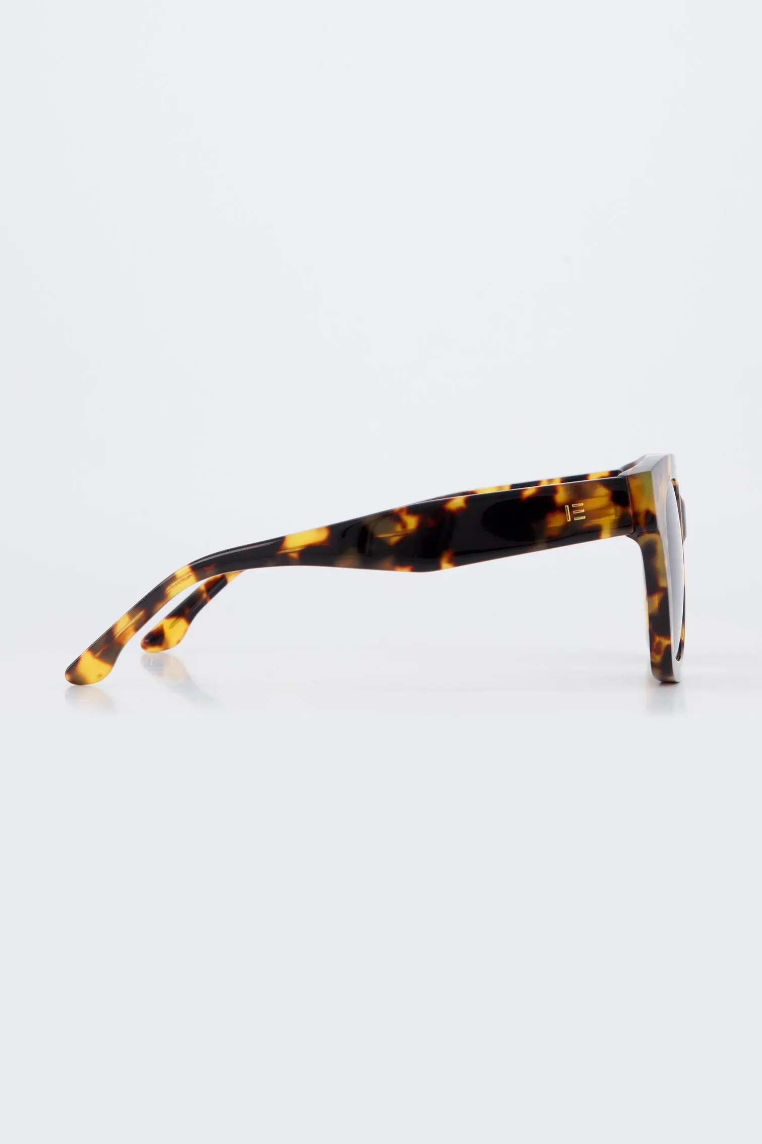 Isle Of Eden - Maleika Sunglasses, Tortoise