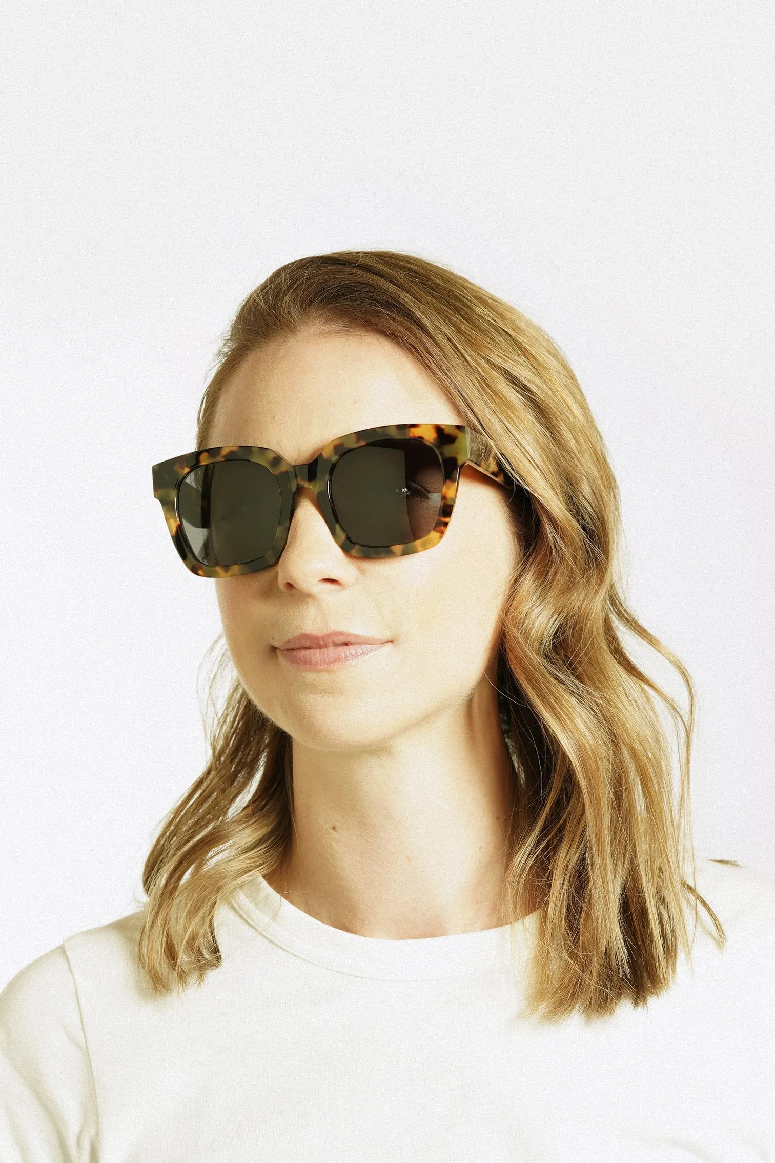 Isle Of Eden - Maleika Sunglasses, Tortoise